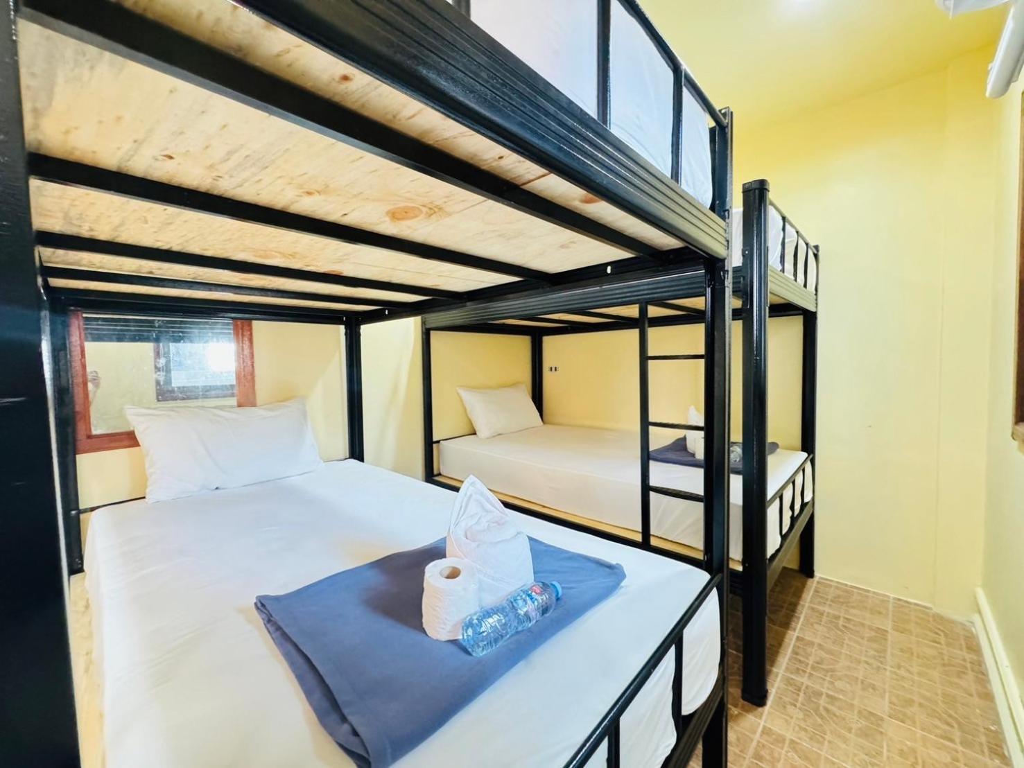 U'Re Holitel Hotel Hatrin Kültér fotó