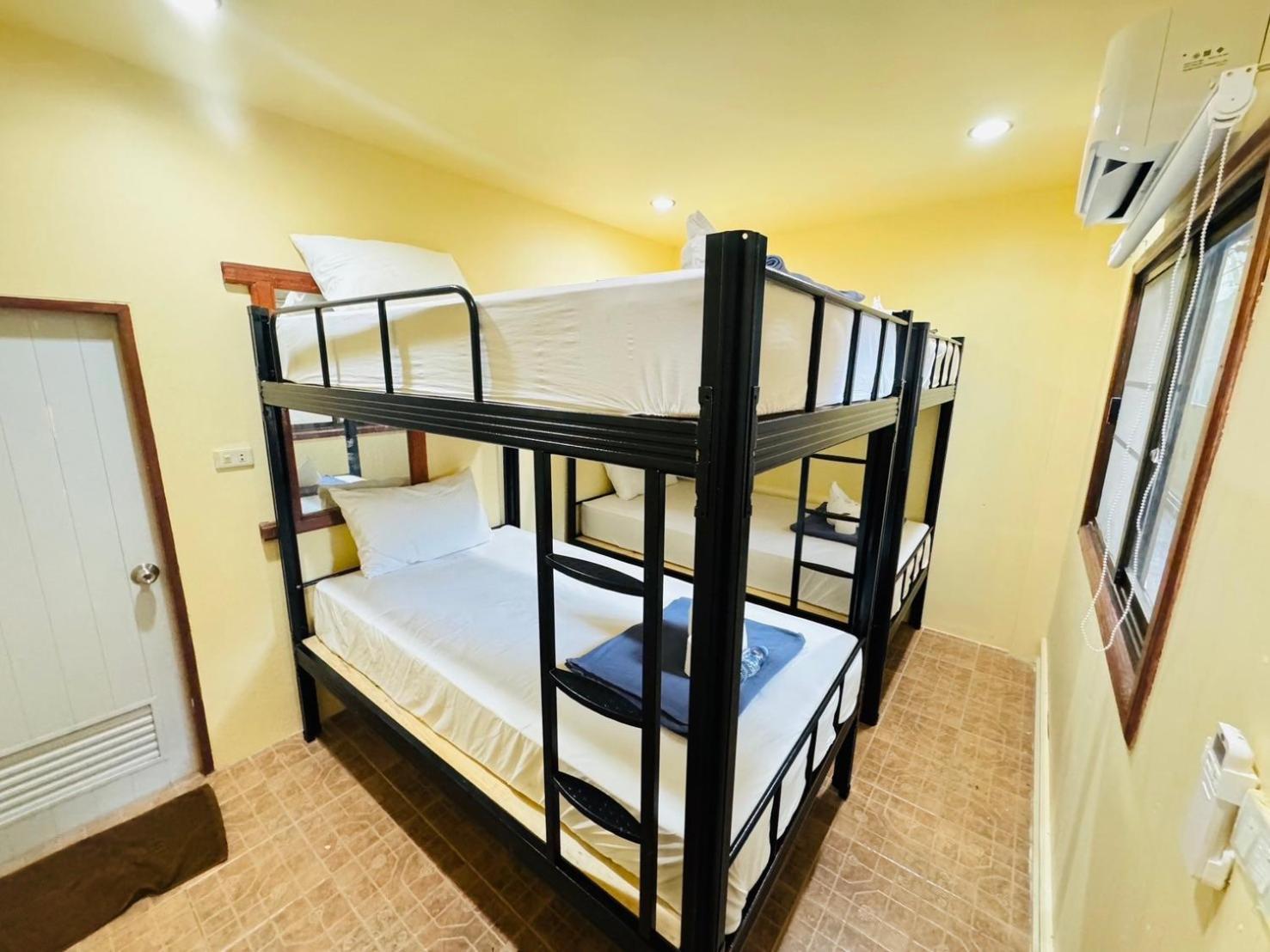 U'Re Holitel Hotel Hatrin Kültér fotó