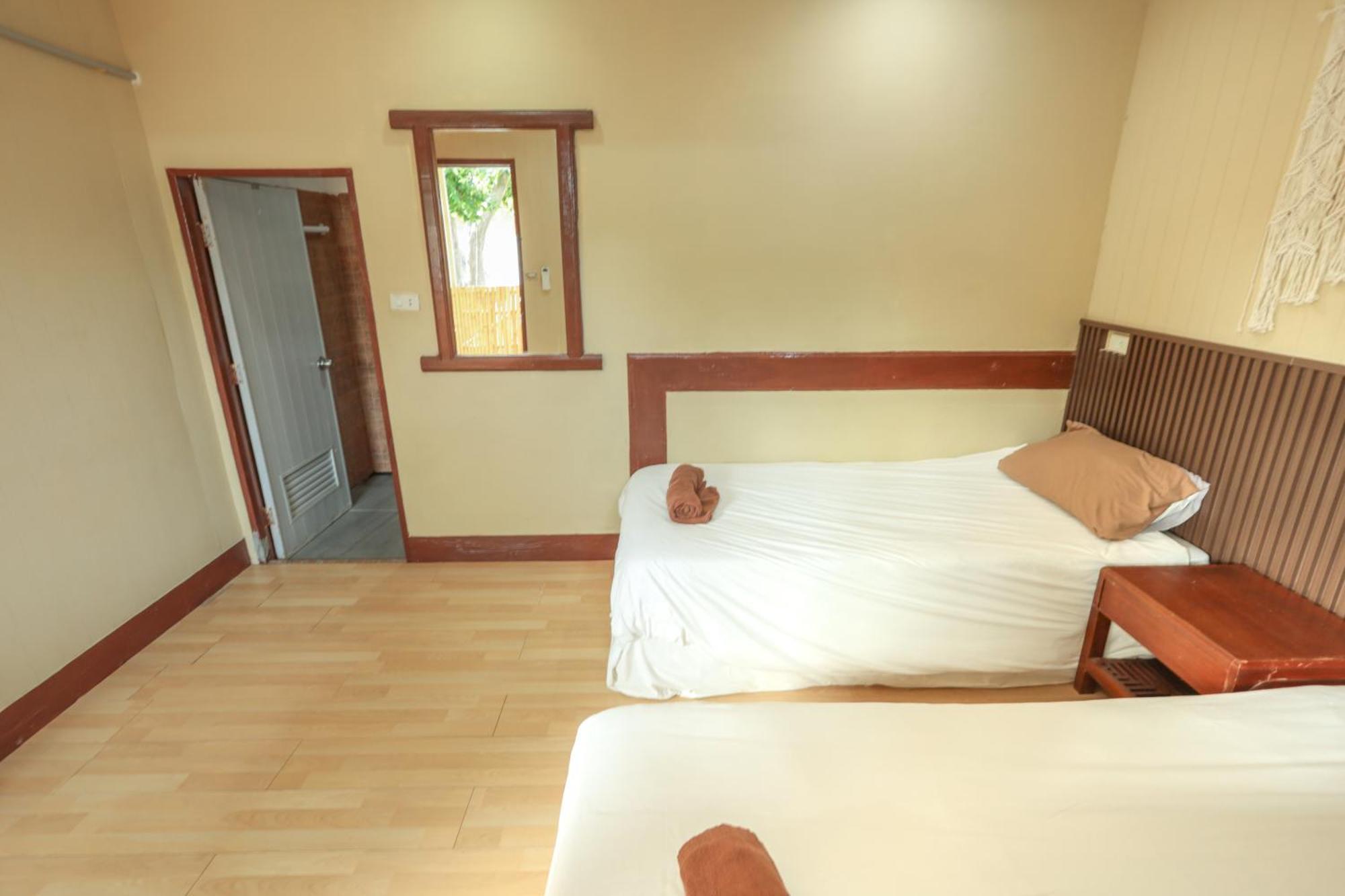 U'Re Holitel Hotel Hatrin Szoba fotó