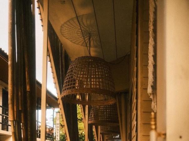 U'Re Holitel Hotel Hatrin Kültér fotó
