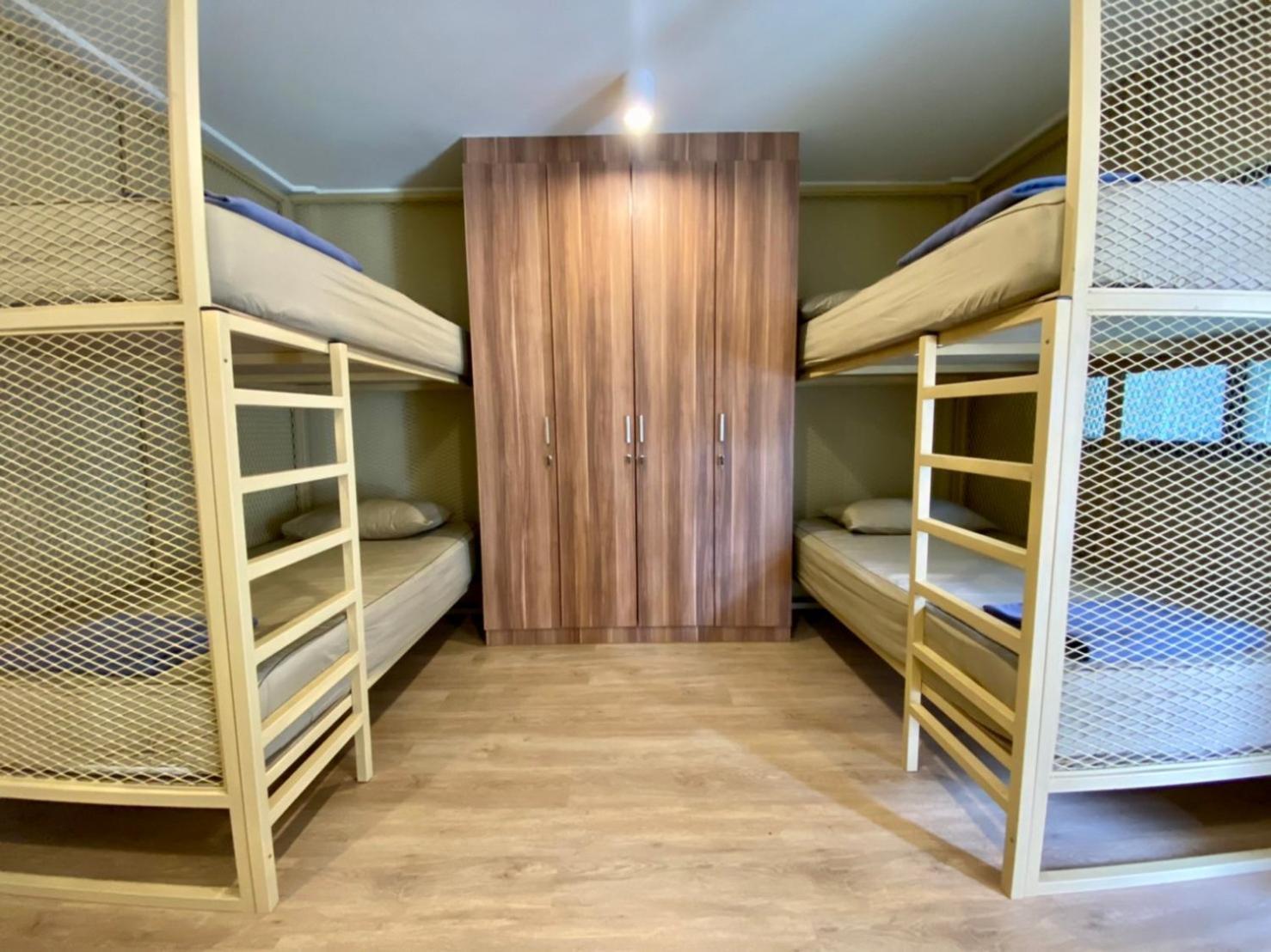 U'Re Holitel Hotel Hatrin Kültér fotó