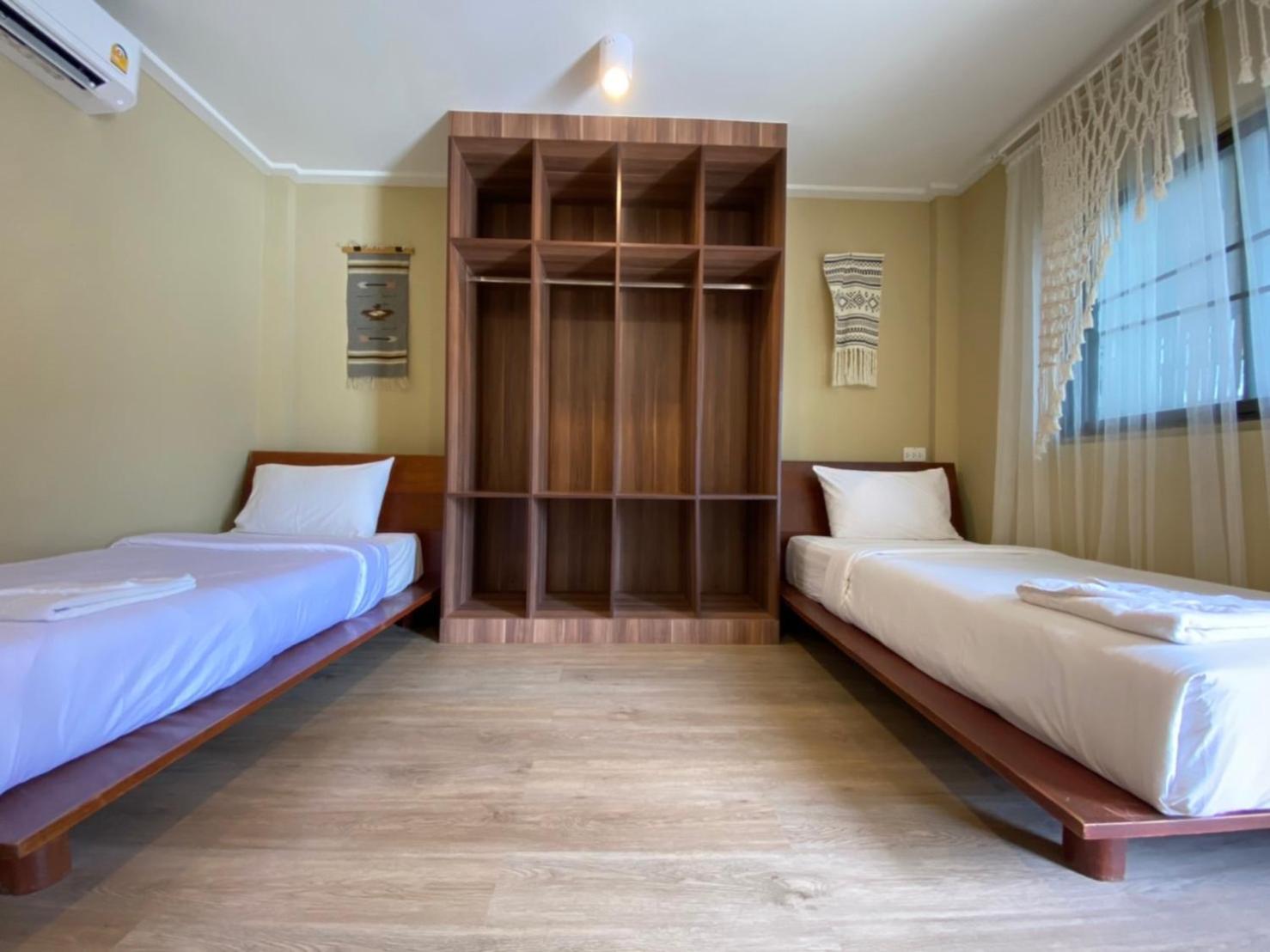 U'Re Holitel Hotel Hatrin Kültér fotó
